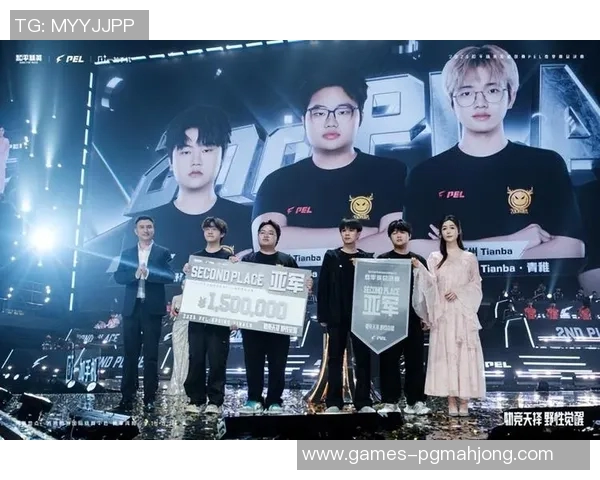 和平精英赛事中FPX战队荣获第八名展现强劲实力与团队默契